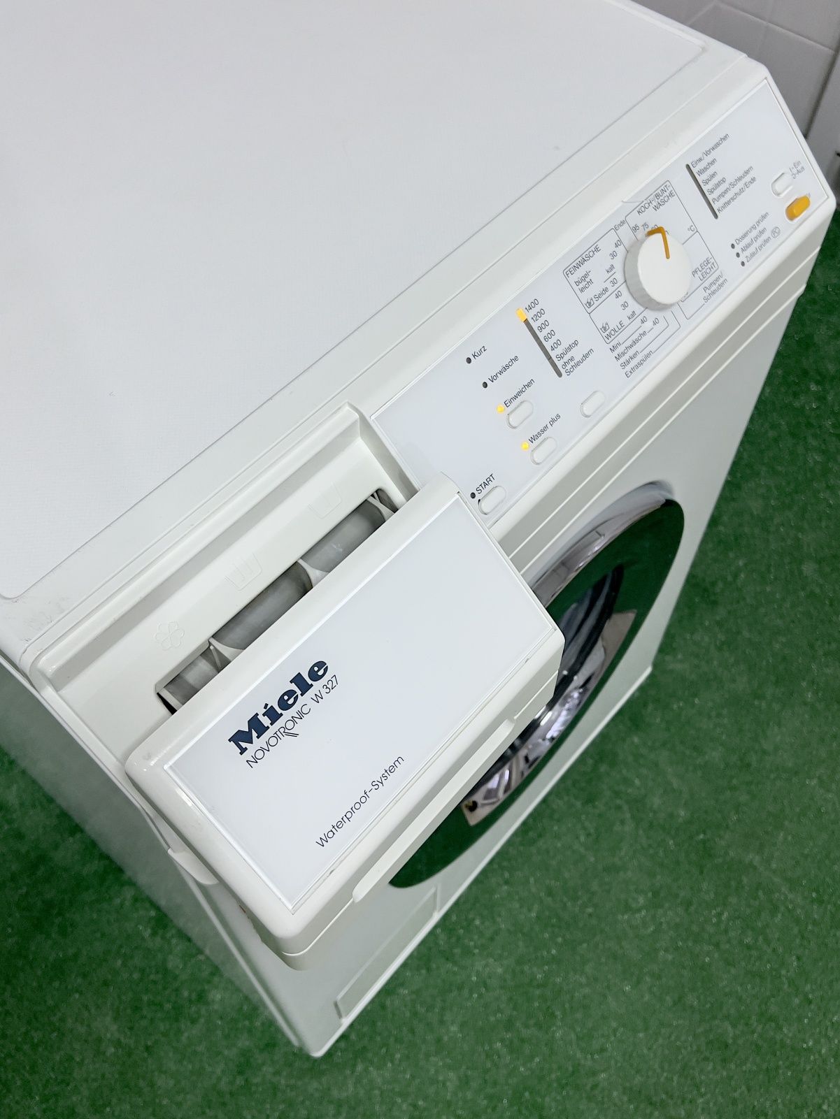 Пральна машина Miele NOVOTRONIC W 327