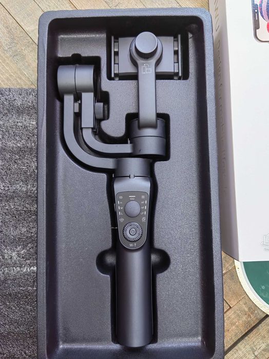 Стабілізатор відеозйомки WiWU Three-Axis Motorized Stabilizer S5B