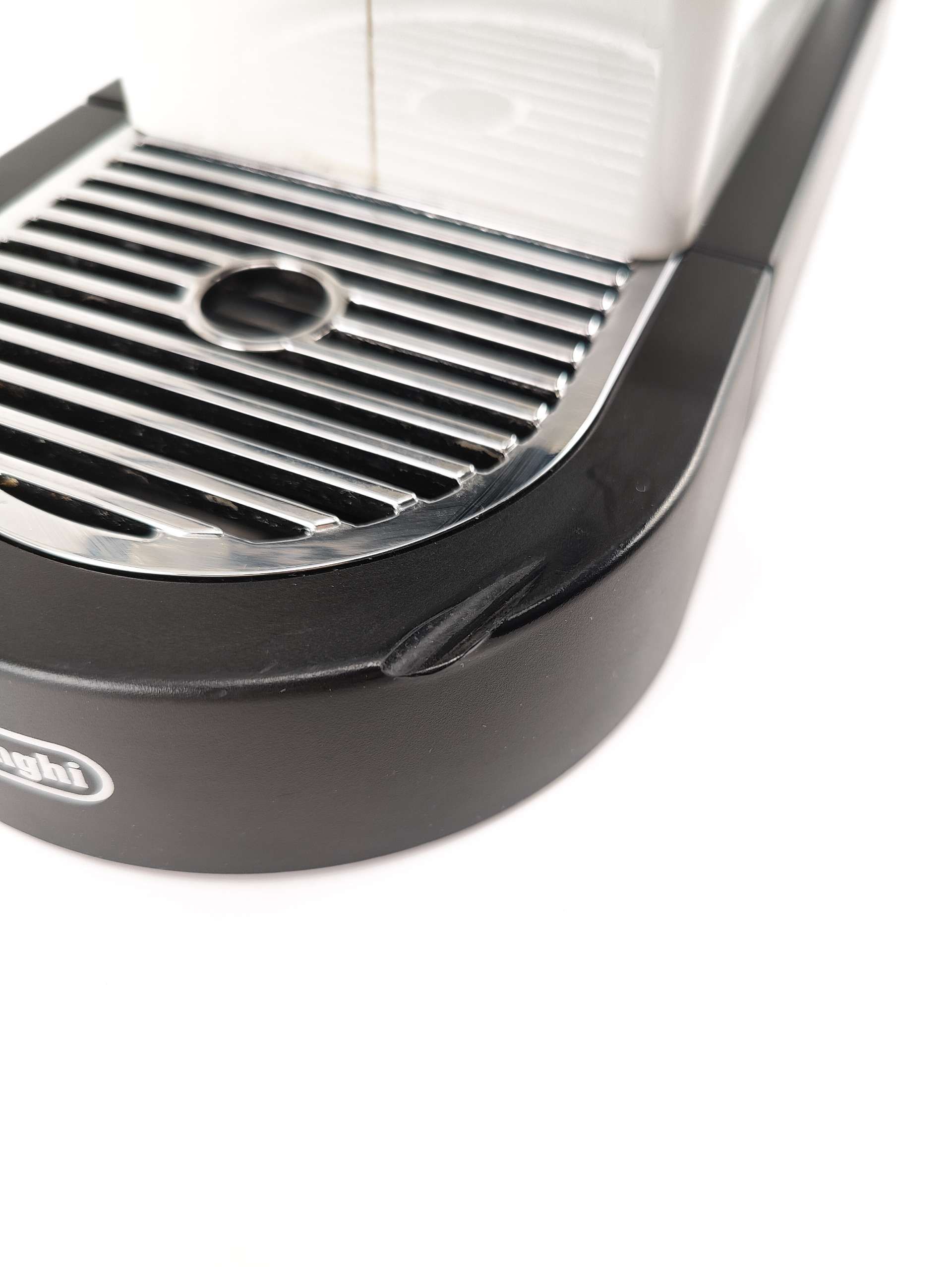 Ekspres do kawy na kapsułki Nespresso DeLonghi EN167.W