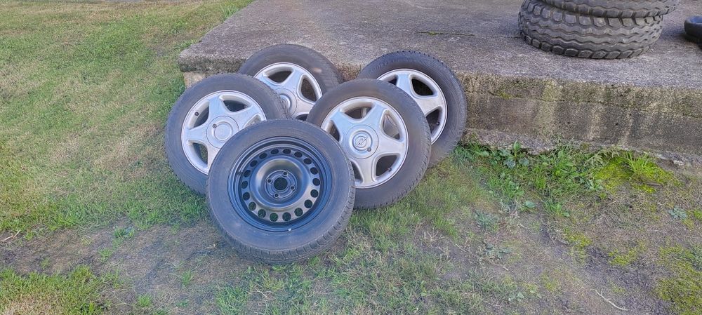 Opony Goodyear 4 season z aluminiowymi felgami