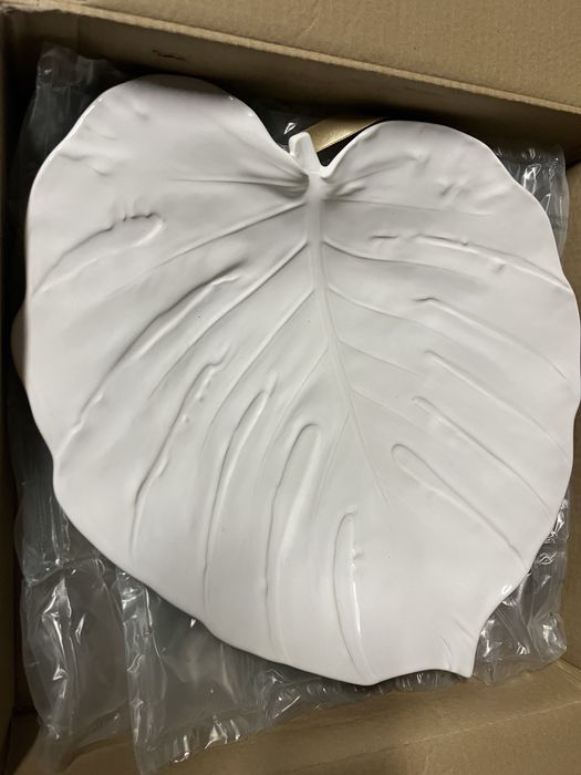 Folha Costela de Adao de Bordallo Pinheiro