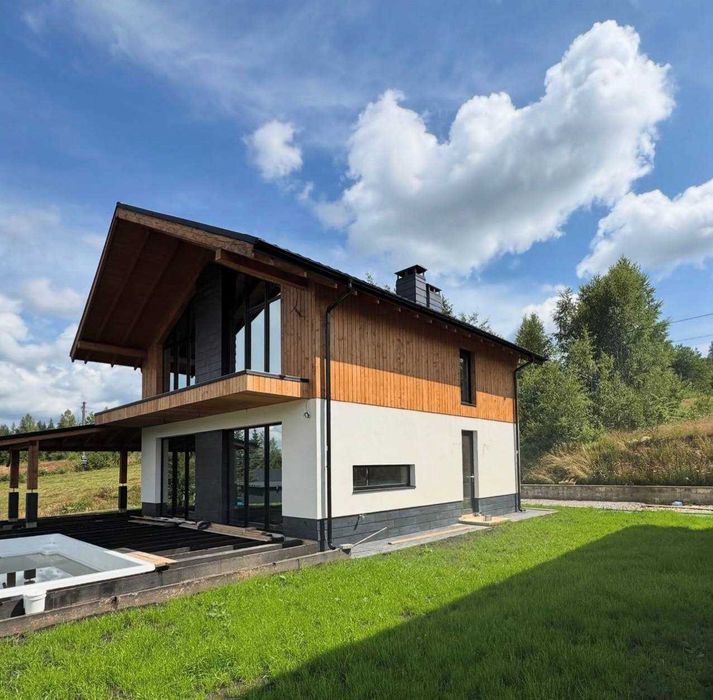 Продаж 2-поверхового котеджу в Карпатах