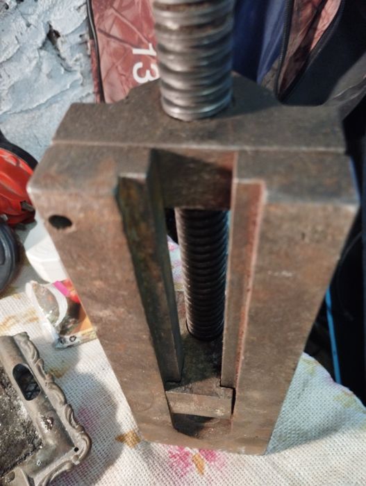 Тиски станочные б/у