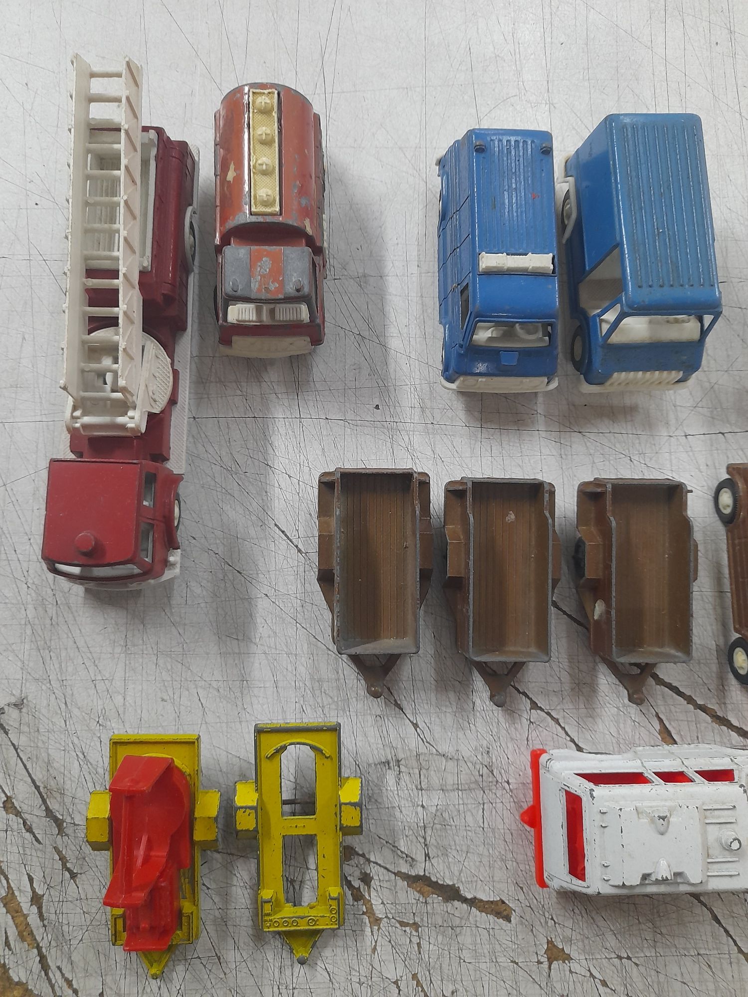 Carros de ferro da Tootsie