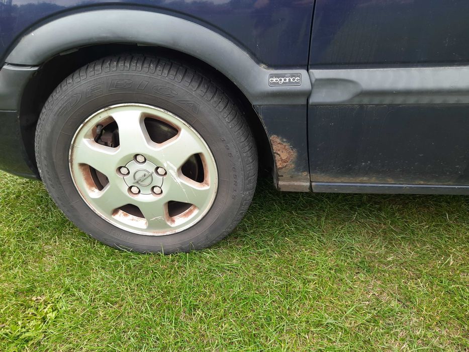 Opel Zafira A z 2000 roku 2.0 diesel