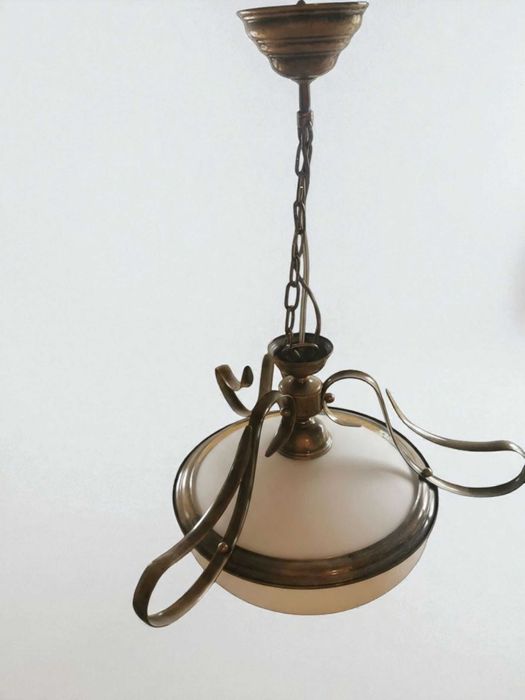 Lampy w stylu rustykalnym