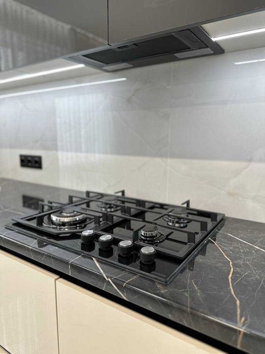 Продам квартиру з новим ремонтом