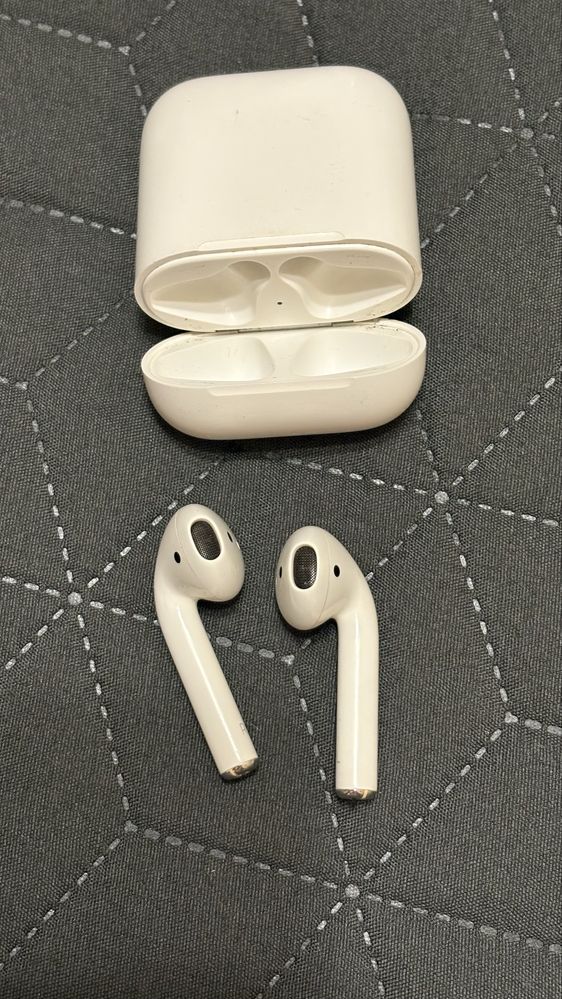 Продам навушники AirPods 2