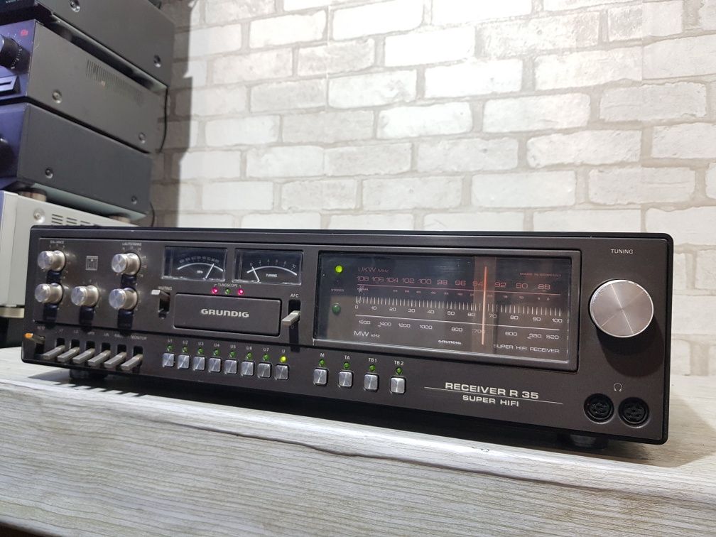 FM/AM  ресивер/підсилювач Grundig R35 2x50Вт /у з Німеччини