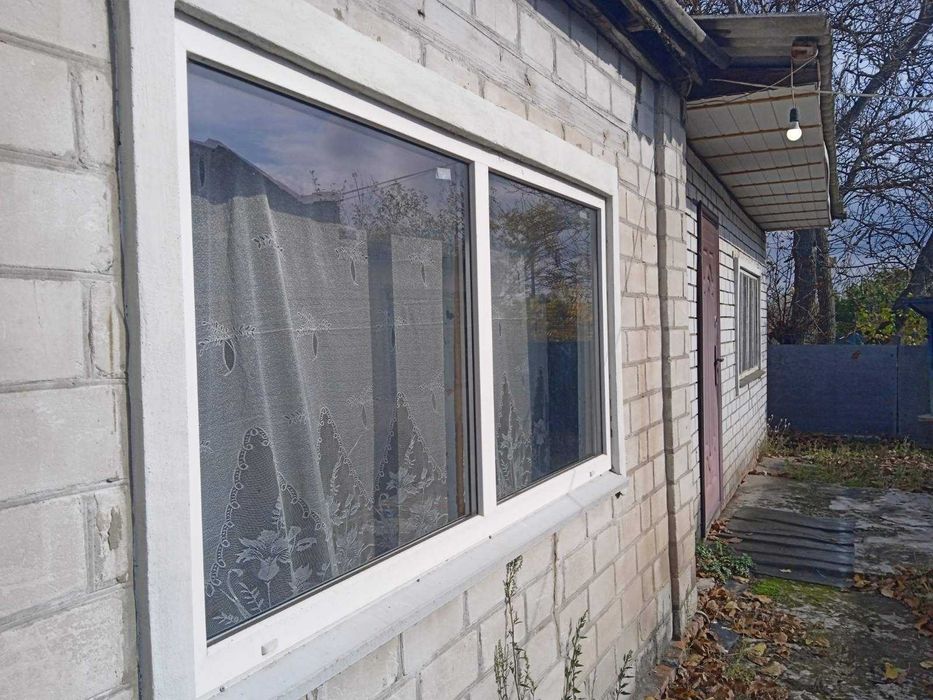 Продаж житлового будинку