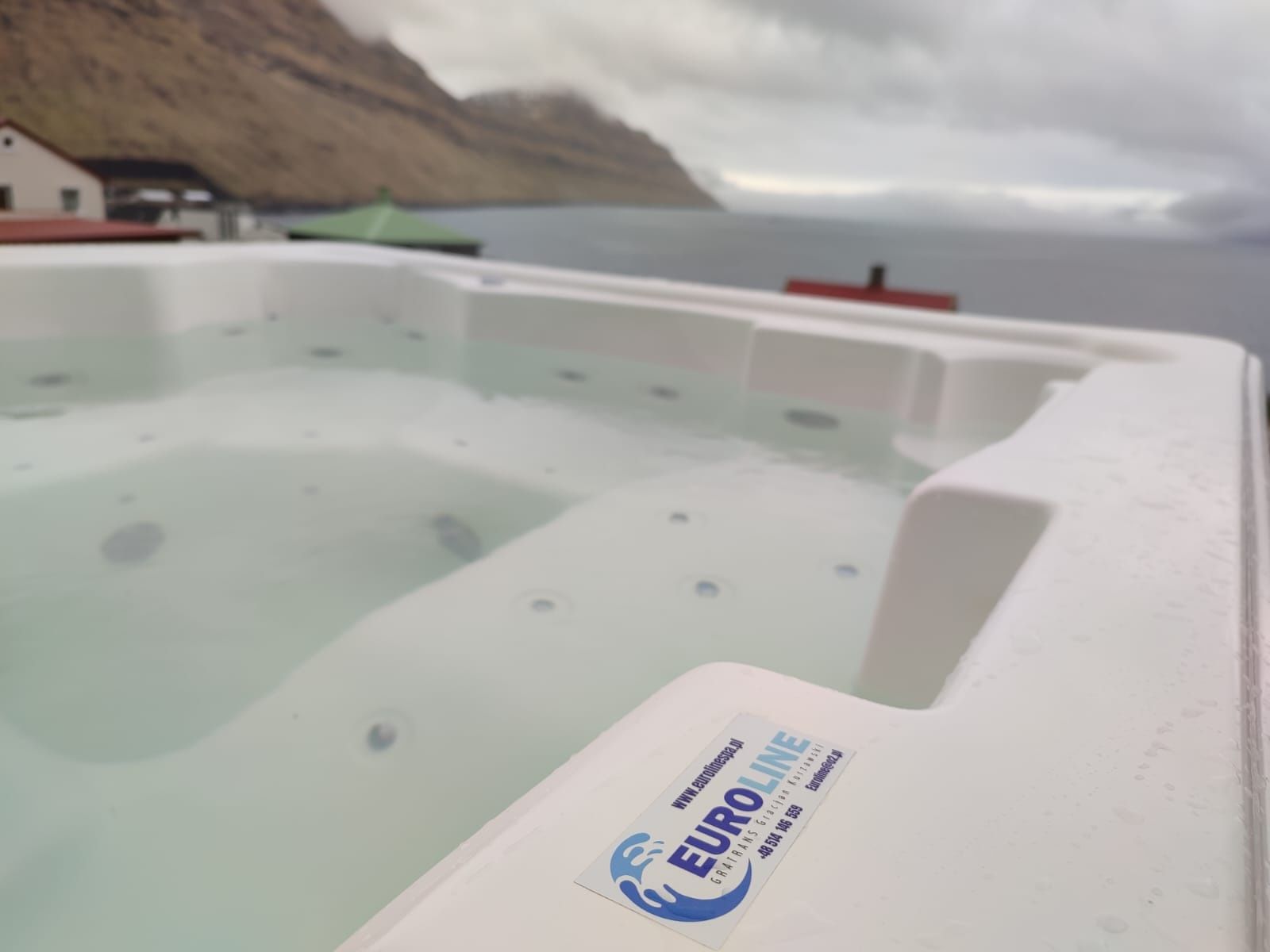Jacuzzi COMFORT 6 os Hydromasaż bania balia wanna ogodowa EUROLINE spa