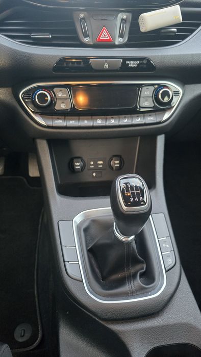 Hyundai i30  wersja Go! 1.6 crdi 100tyś przebieg. Bezwypadkowy