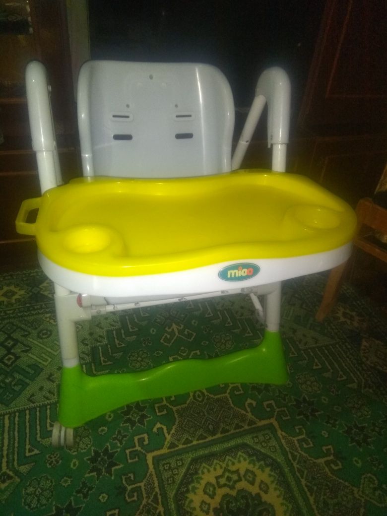 Кресло детское для кормления
