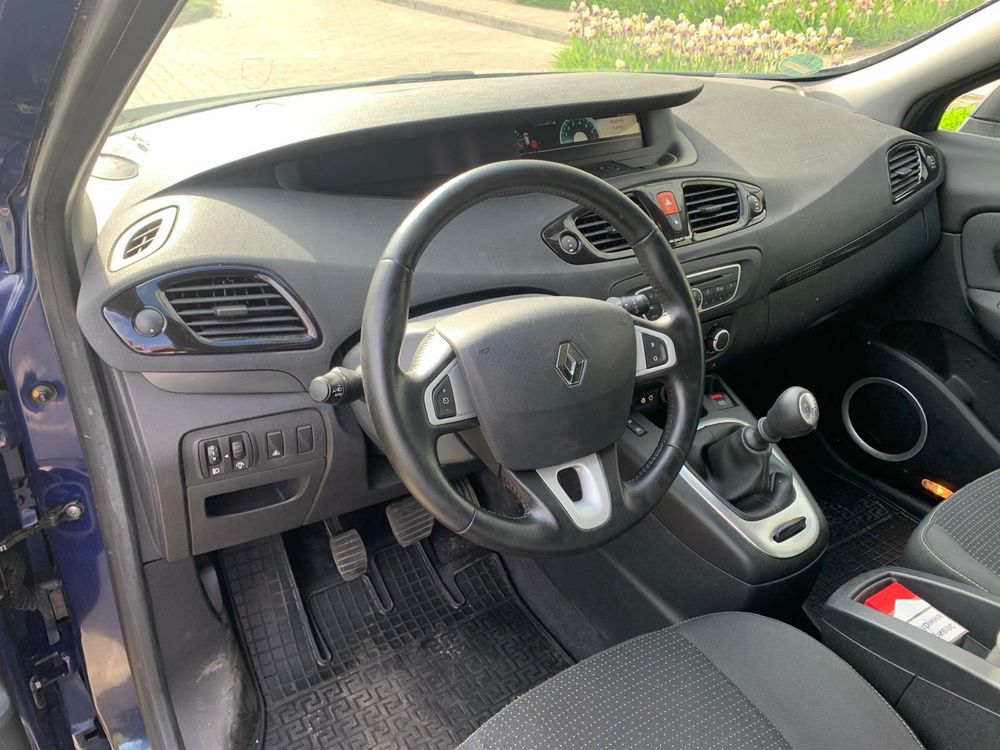 RENAULT Grand Scenic 2009