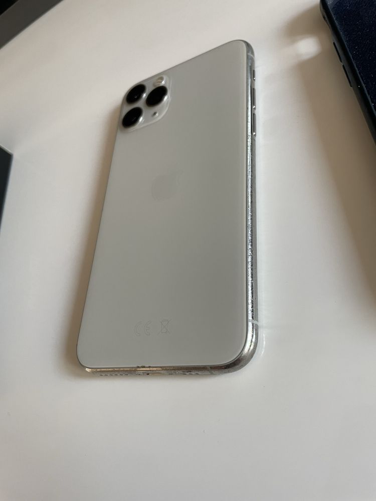 Iphone 11 pro + karton i kabel
