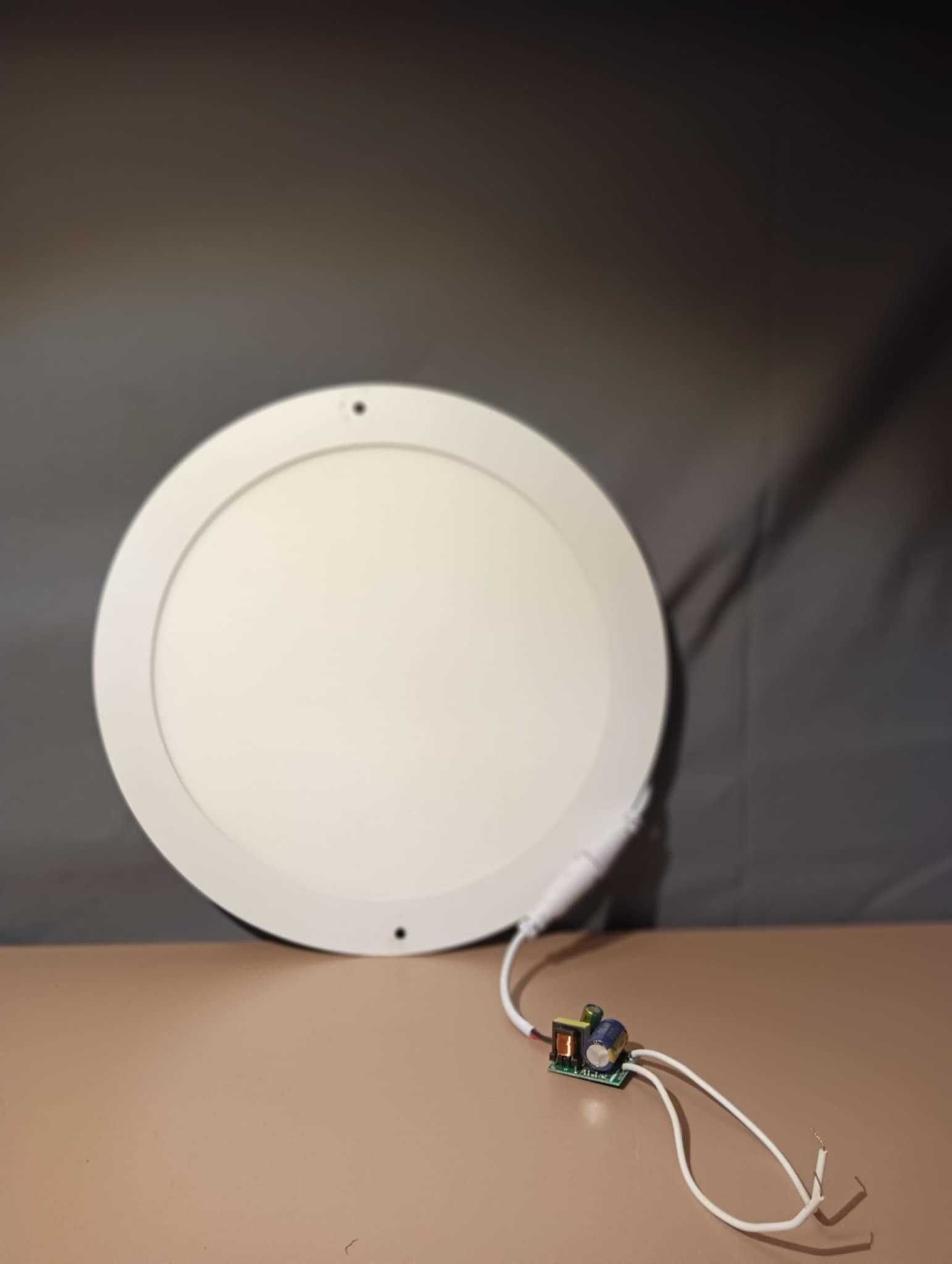 Panel LED / Oprawa typu Downlight LED.