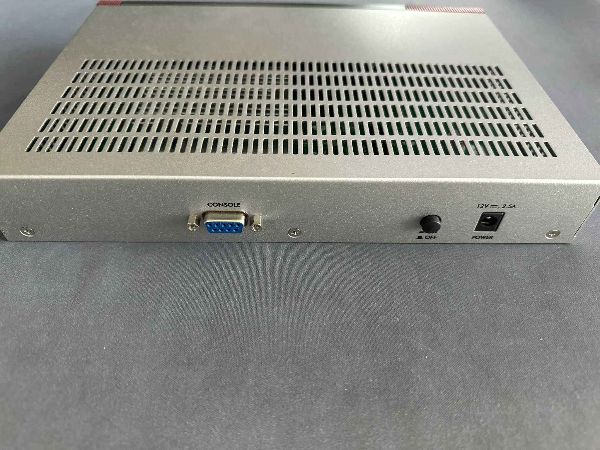 Firewall ZYXEL USG60 (4xLAN 2xWAN 2xUsb 1000Mbps)