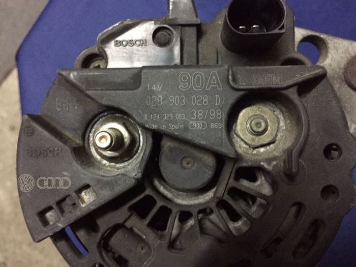 Vendo alternador BOSH Audi/VW/Seat/Skoda 90A