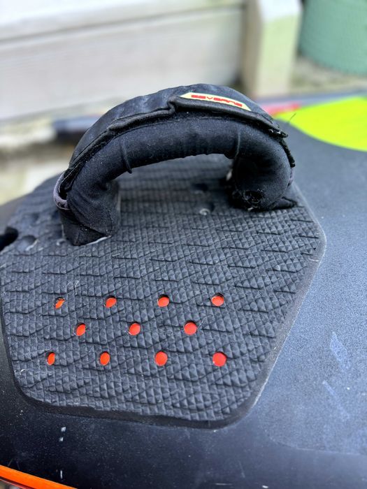 Deska windsurfinowa freestyle Severn Psycho 92l