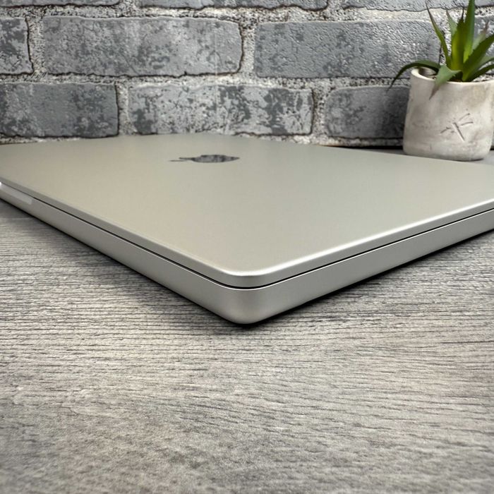 Apple MacBook Pro 16 2021 Silver (M1 Pro | 16Gb | 1Tb SSD | 16 GPU)