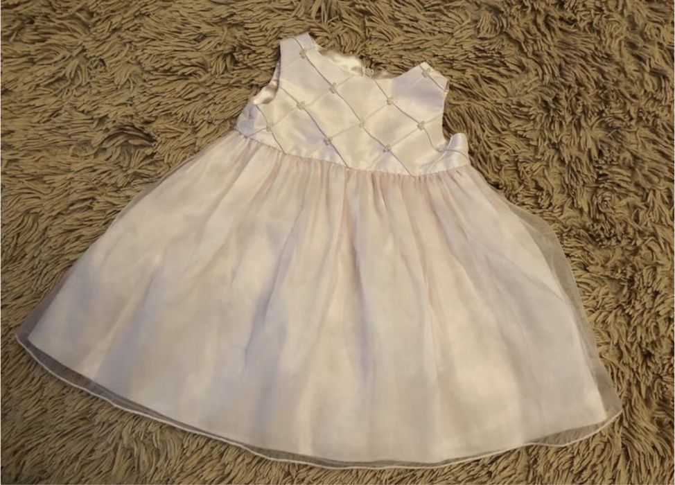 Нарядные платья праздничные красивые выбирайте