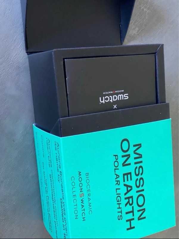 Omega x Swatch SO33L103 Polar Light - Nowoczesna Funkcjonalność