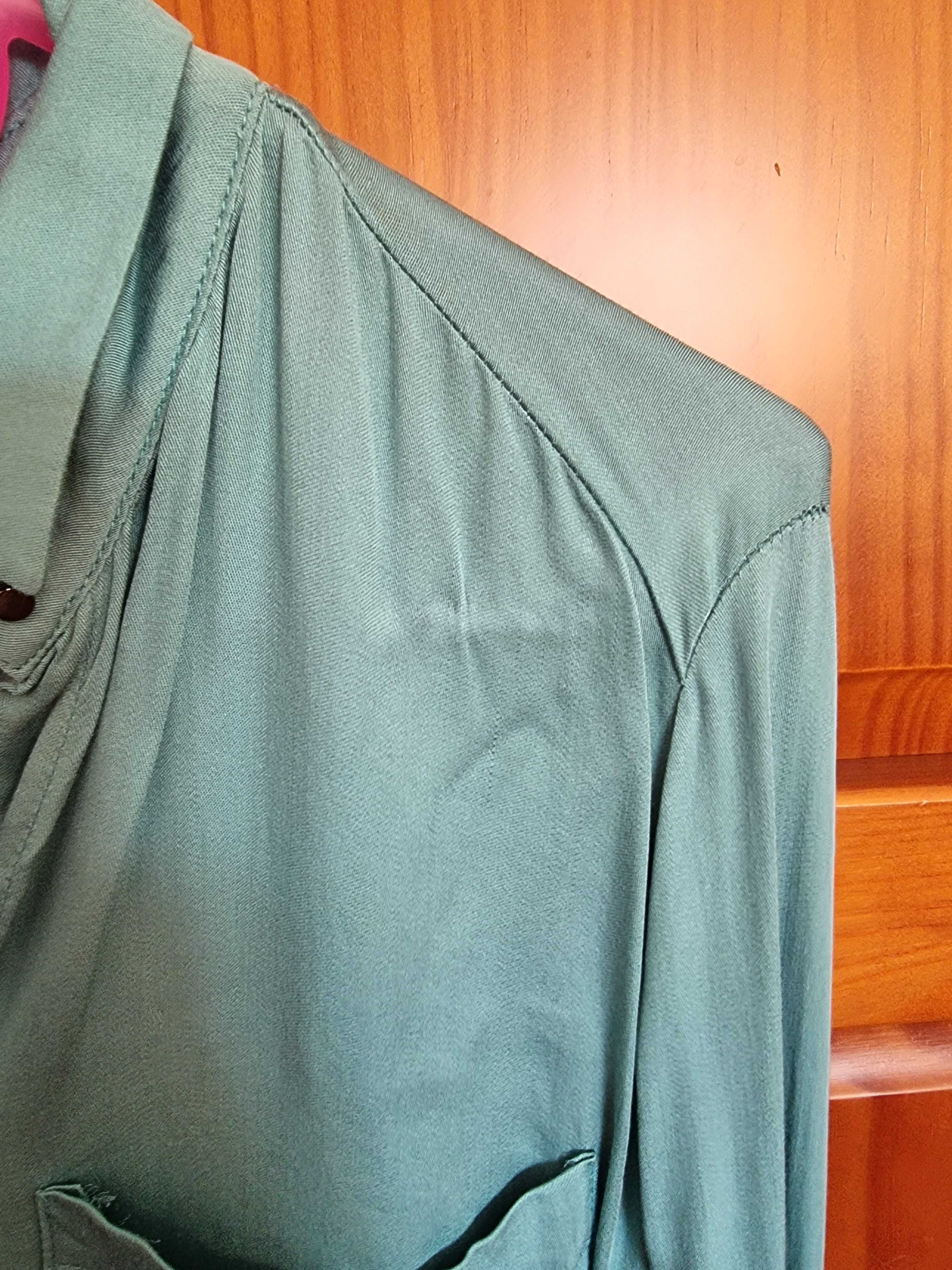 Camisa verde marinho Bershka, tamanho XS