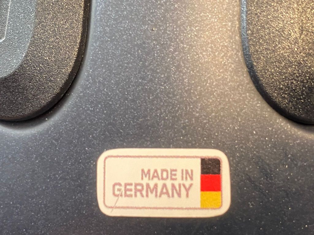 Kask jeździecki UVEX granatowy