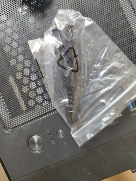 Obudowa gamingowa do komputera msi