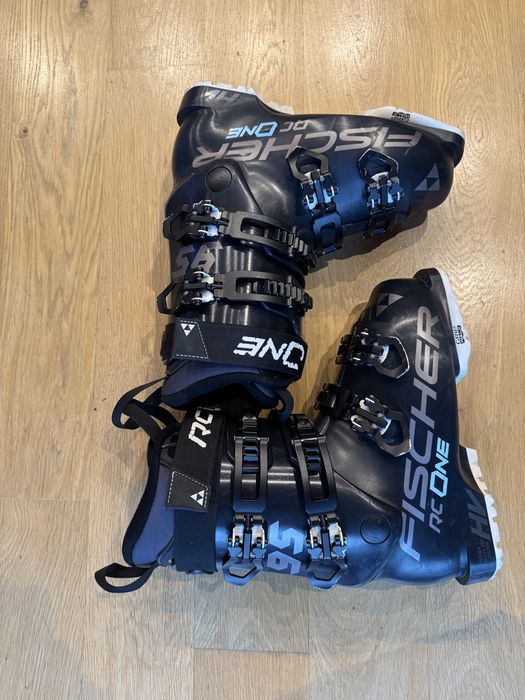 Buty narciarskie Fisher RC One 25/25,5 cm zadbane w super stanie