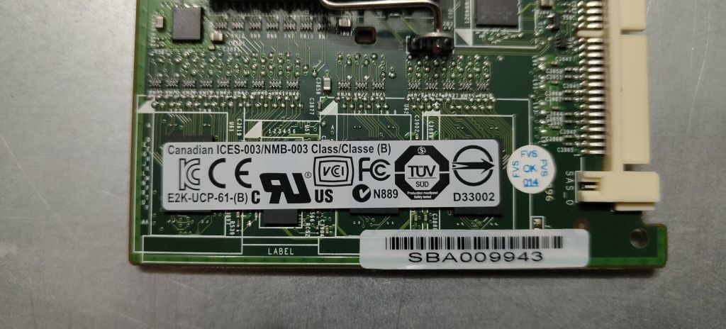 Kontroler SAS Dell ucp-61