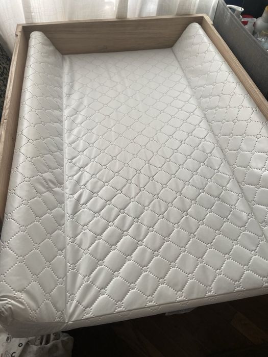 Пеленальна дошка