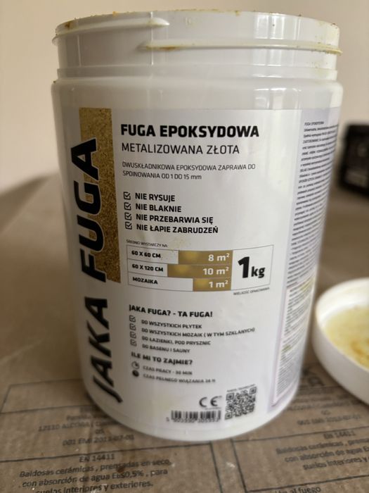 Fuga epoksydowa zlota