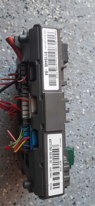 Skrzynka bezpiecznikow bmw e87 lift