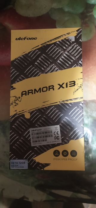 Продам противоударный водонепроницаемый телефон