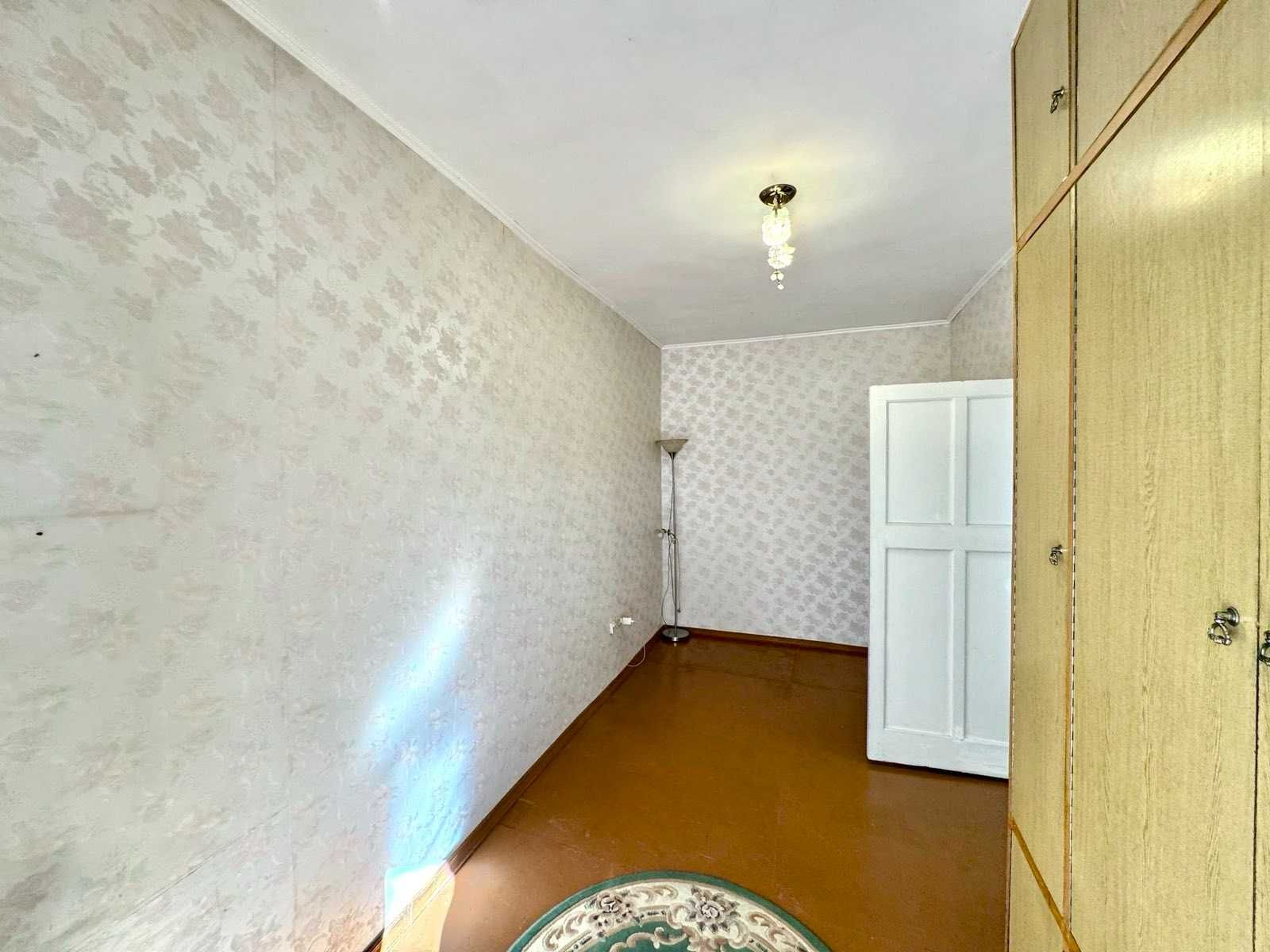 Продаю затишну 2к квартиру біля ринку Колос. ц1