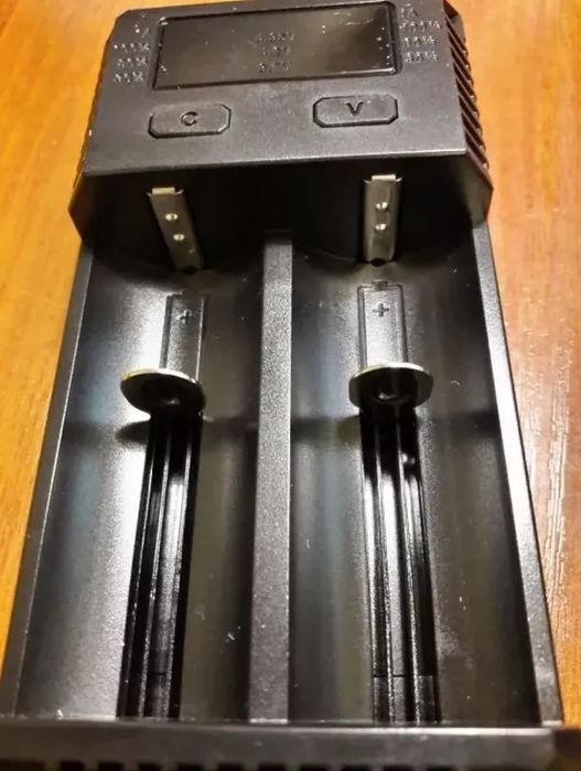 Оригінальний зарядний пристрій Nitecore на 2 акумулятора NEW 12