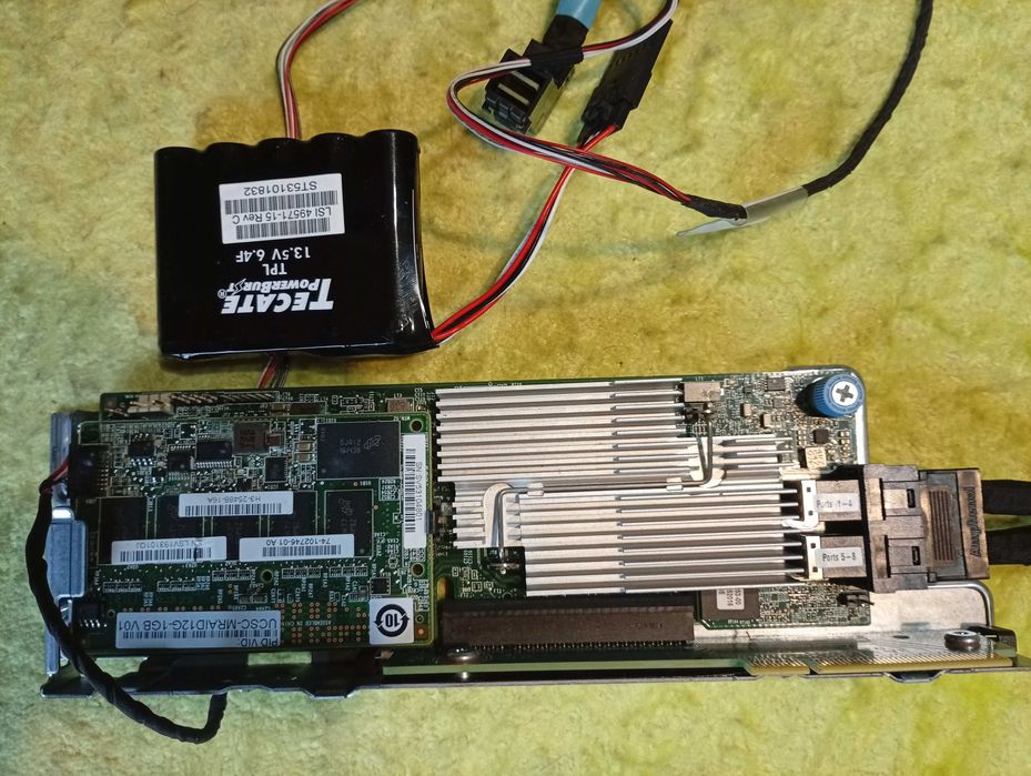 Комплект RAID контролер Cisco UCSC-MRAID12G-1Gb 12GB SAS H3-25488-16A