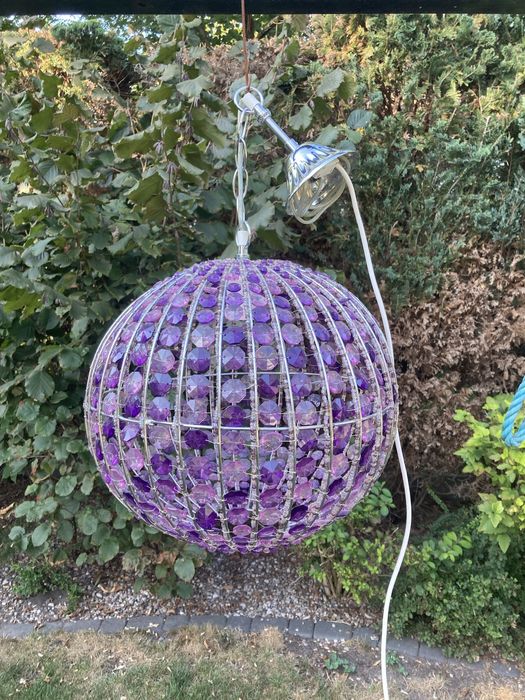 Żyrandol w kształcie kuli