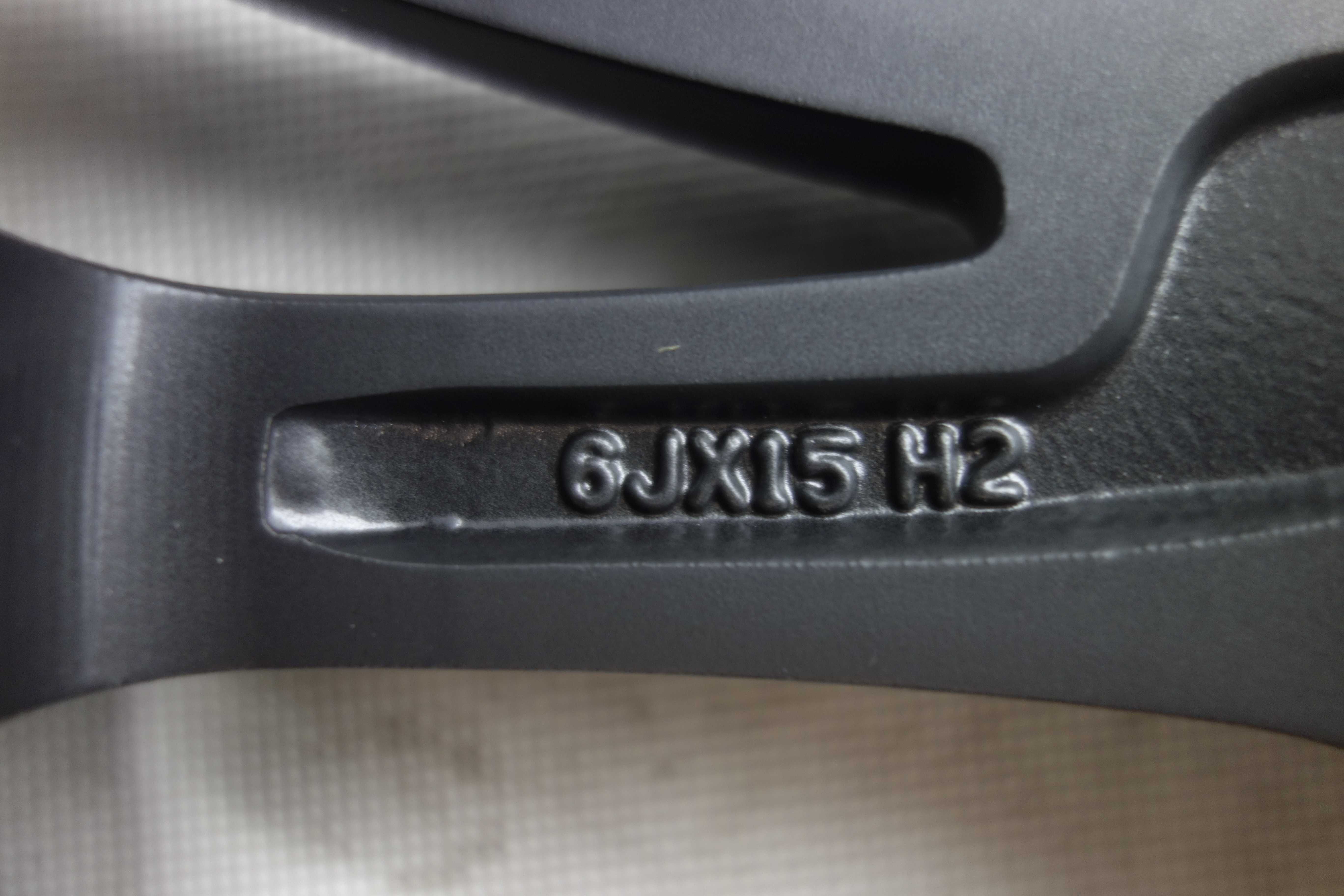 NOWE Alufelgi 15" 5x100 Audi A1 A2 A3 Czarne 859
