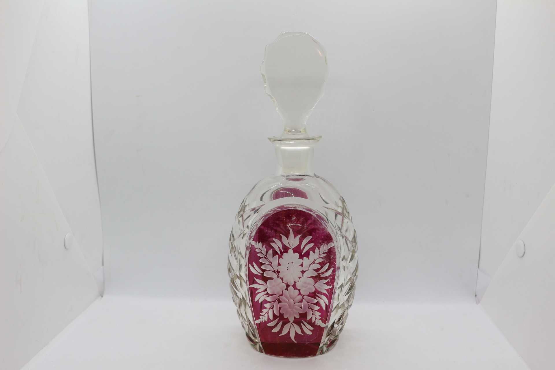 Garrafa em vidro lapidado com flores em Pintura roxa 27 cm XX