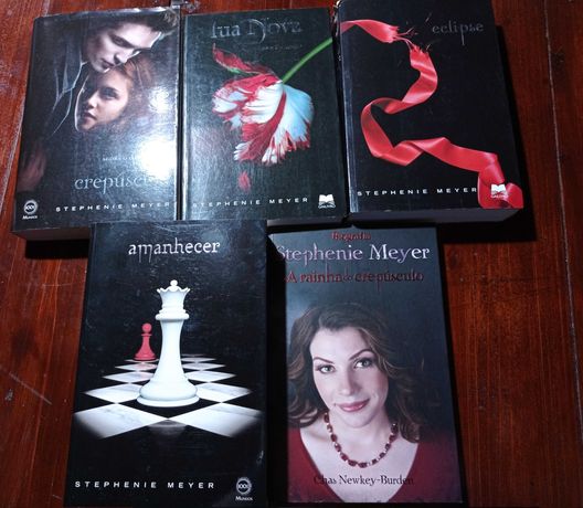 Saga Twilight Completa - Livros e DVDs