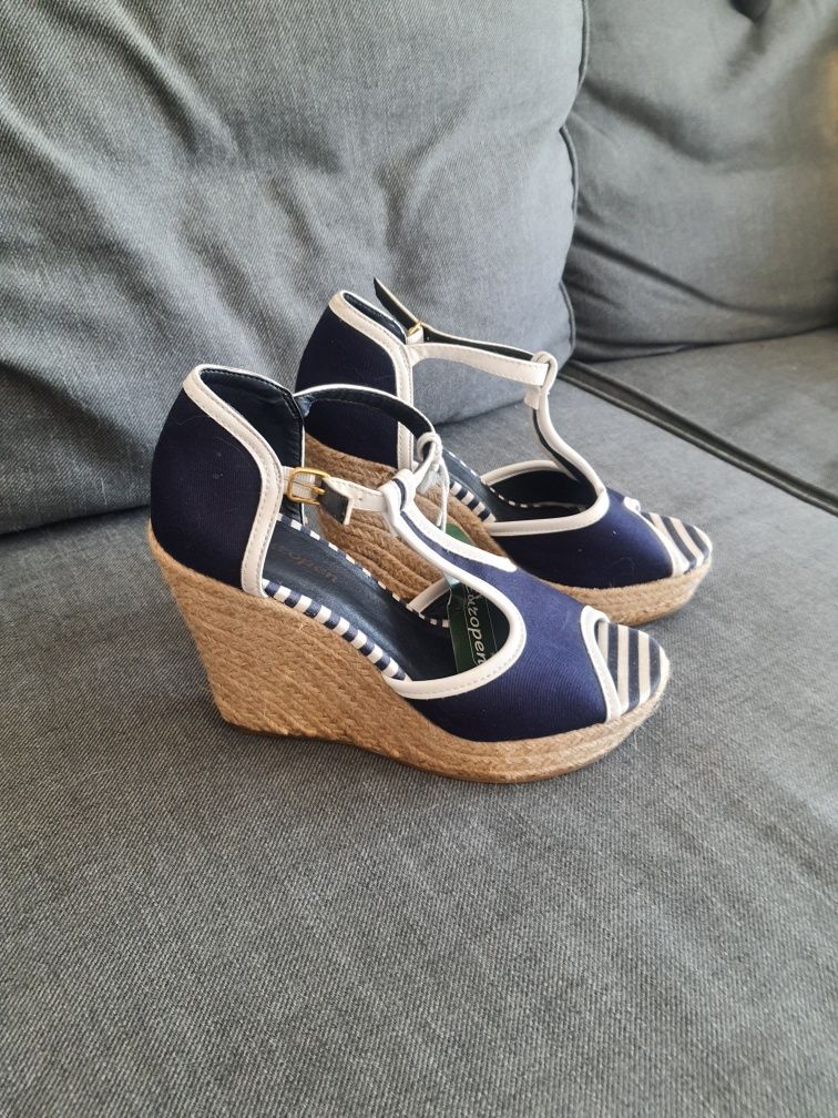 Koturny sandały 38 25 cm w stylu Pin Up
