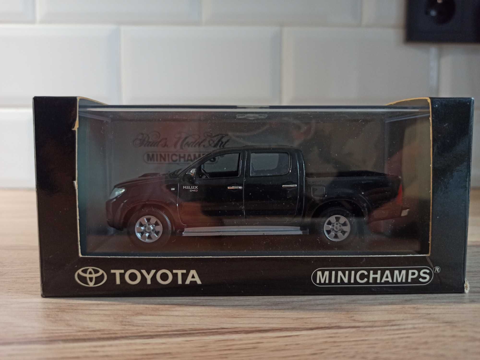 1:43 Minichamps Toyota Hilux