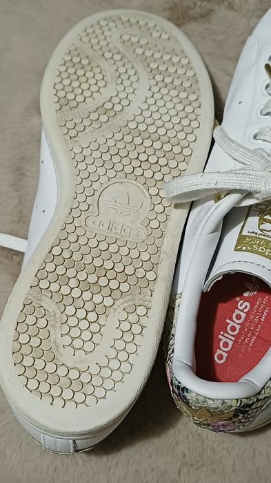 Buty adidas  białe  39