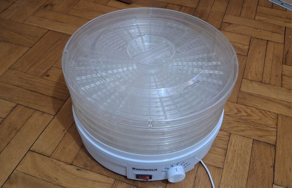 Сушка для овочів та фруктів (в дорозі)