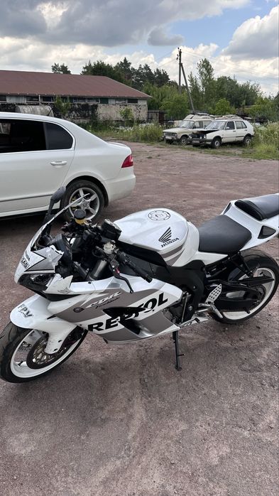 Honda cbr 1000rr присутній торг