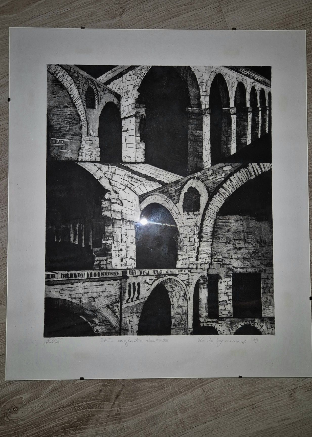 Grafika w antyramie architektura akwaforta akwatinta