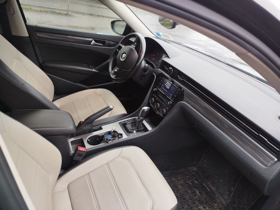 Volkswagen Passat B9 2.0 TSI