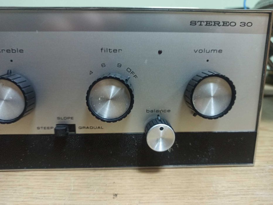 Leak 30. Підсилювач на германієвих транзисторах.